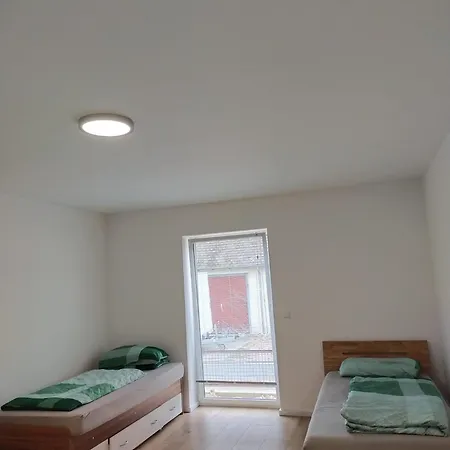 Mieszkania Dla Pracownikow Monteurzimmer *